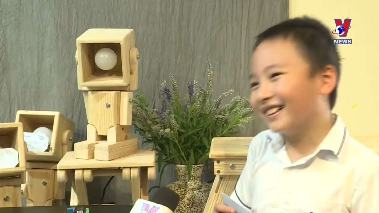 Phóng sự Truyền hình Thông Tấn | Triển Lãm Phát Triển Bền Vững "Những Dấu Chân Nhỏ" - Mùa 3