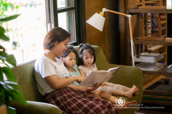 100 hoạt động dành cho các em bé Montessori lứa tuổi mầm non