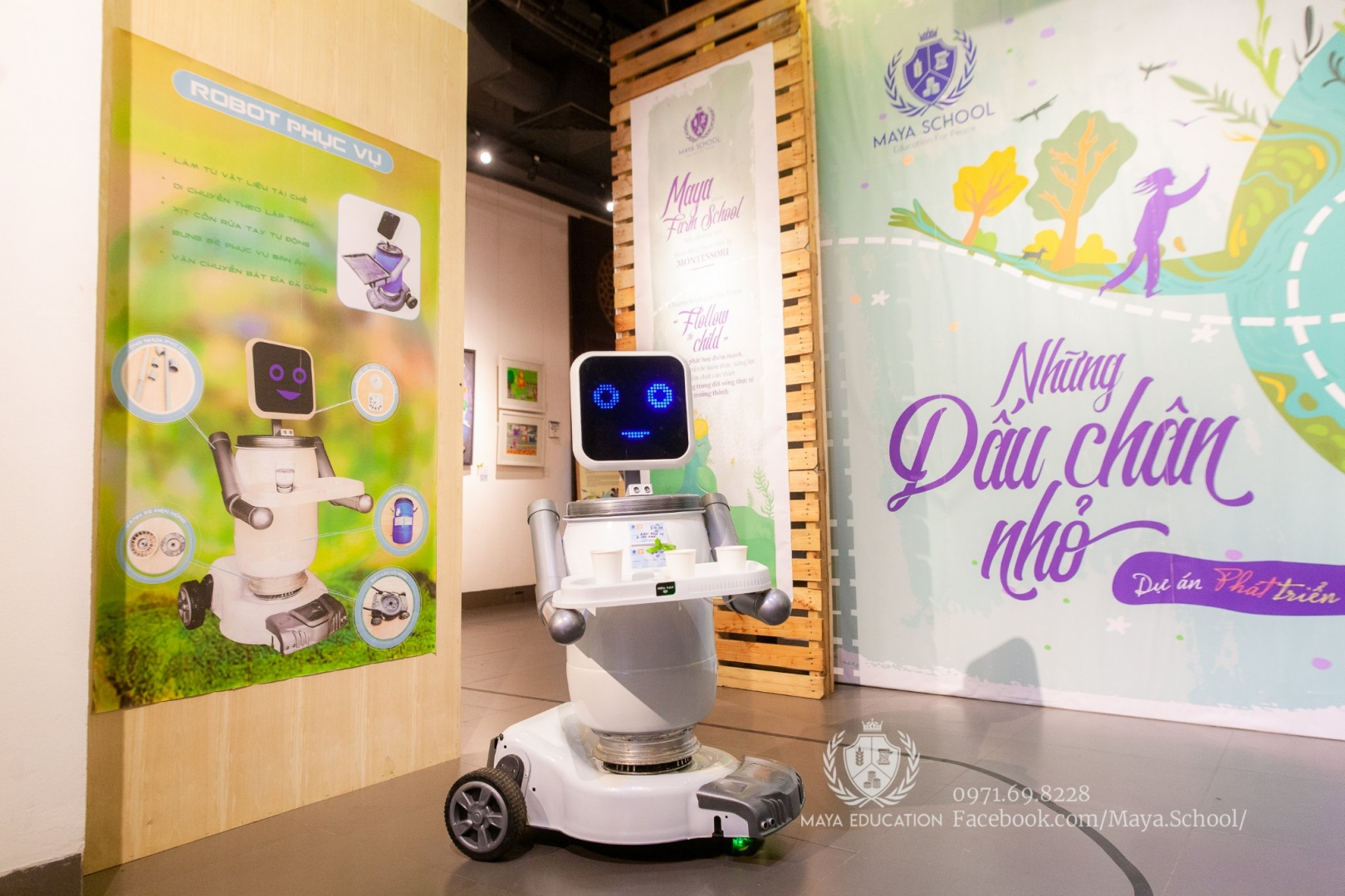 Robot Mira 01 tại triển lãm Phát triển bền vững mùa 1 chủ đề "Tiêu dùng và Sản xuất có trách nhiệm" năm 2022 - "Những bước chân nhỏ"