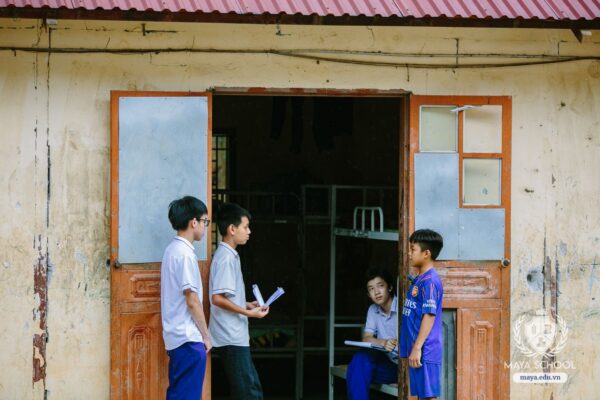 Dự án Chuyển nắng thành gió – Đưa nguồn mát cho trẻ em vùng khó của học sinh Trung học Maya tại Rio Automation Lab