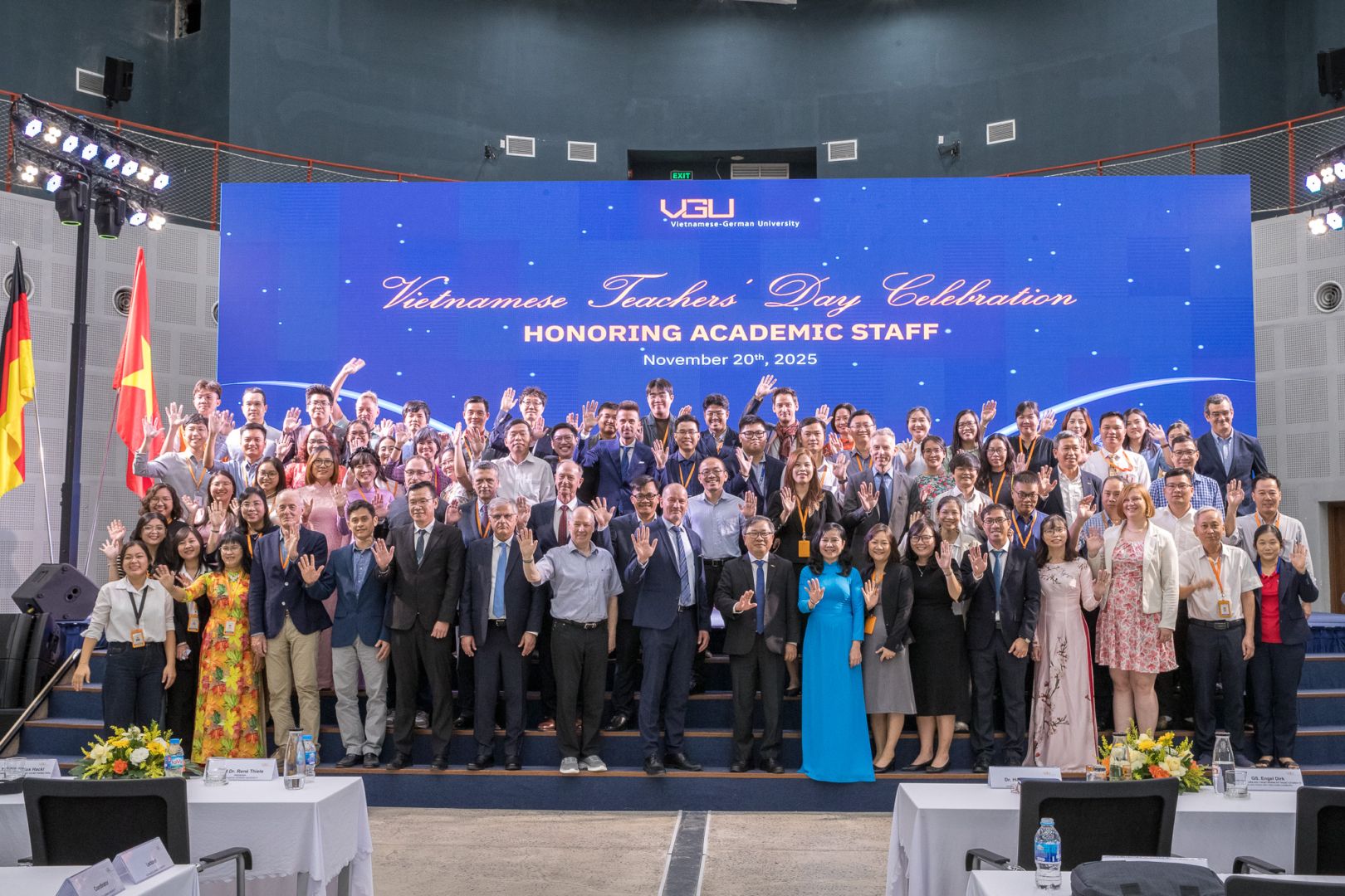 586687633 1322087479953976 1690439008155428694 N