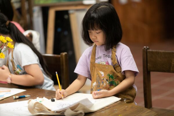 Dự án Mỹ Thuật Ứng Dụng của học sinh Lower Elementary tại Xưởng LEA Art Studio